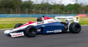 Brasil, decime qué se siente: un millonario argentino compró el auto histórico con el que Senna debutó en F1