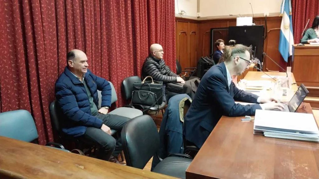 Condenaron a los ex jefes de la Policía de Santa Fe Rafael Grau y Omar Odriozola por asociación ilícita y defraudación