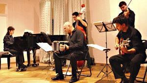 Carlos Quilici y su quinteto Los Tauras celebran 30 años de trayectoria en el Atlas