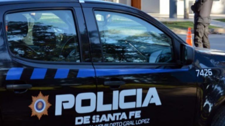 Policia en Capitán Bermúdez