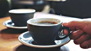 Tomando un café