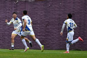 Con puntaje ideal: la Reserva de Central goleó a Lanús como visitante y quedó como único líder de la zona B