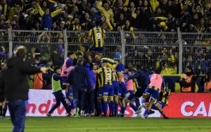 Desde la Tribuna y la victoria de Central ante Newell's: tan épico e increíble que linda con el absurdo