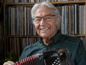 Profunda tristeza: a los 87 años, murió en Francia el destacado músico argentino Raúl Barboza