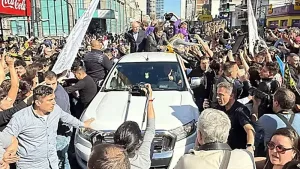caravana libertaria por Lomas de Zamora