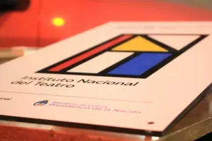 Por amplia mayoría en la votación, el Senado rechazó la intervención y vaciamiento del Instituto Nacional del Teatro