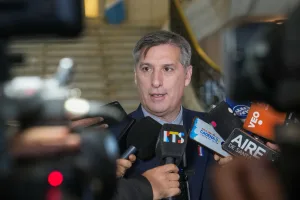 Pablo Olivares, ministro de Economía de Santa Fe: “No dejaremos que el kirchnerismo meta la mano en los fondos del Iapos"