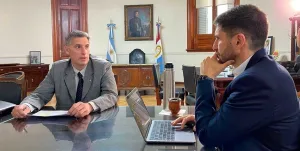 Pablo Olivares, ministro de Economía de Santa Fe. Junto al gobernador Maximiliano Pullaro