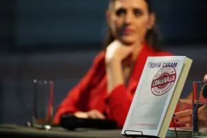 La periodista Sofía Caram presentará su libro "Condenada" en la Facultad de Derecho