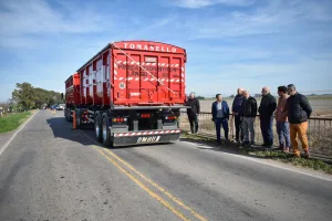 Puccini supervisó pruebas de bitrenes en puentes estratégicos