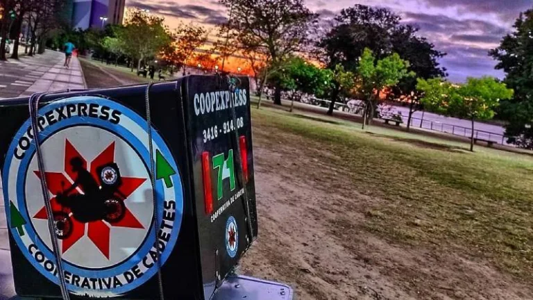 Los cadetes denuncian una fuerte caída en la actividad y se suman a la concentración por la producción nacional