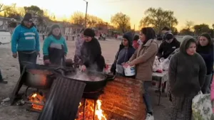 Villa Gobernador Gálvez: robaron el auto de un comedor comunitario con el que reparten alimentos