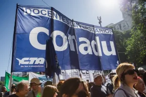 CONADU inicia un plan de lucha con protestas de 48 horas semanales hasta septiembre