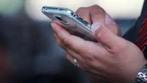 Investigan un caso de sextorsión perpetrada desde la cárcel a un hombre que se quitó la vida