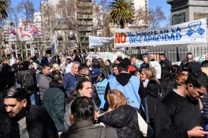 Veto a la Ley de Emergencia en Discapacidad: familias y trabajadores se manifestaron en Plaza San Martín