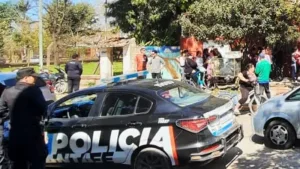 Protesta de Padres en la Escuela N°140 “Prof. Marcelino Martínez” de Santo Tomé