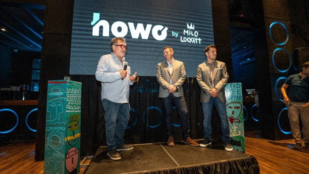 Presentación Howo by Milo Lockett. Artista chaqueño junto a los hermanos de Pascual Construcciones