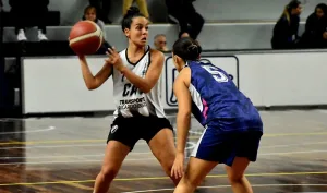 Regatas ante Temperley en el duelo de play in de la elite femenina