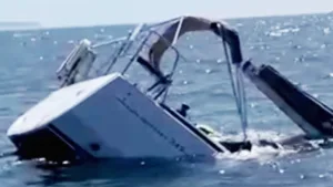 Se hunde un velero en la costa de Portugal