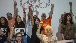 Abuelas de Plaza de Mayo