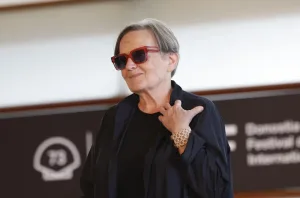 Se estrenó en San Sebastián “Franz”, la biopic sobre Kafka que explora la personalidad neuroatípica de un genio