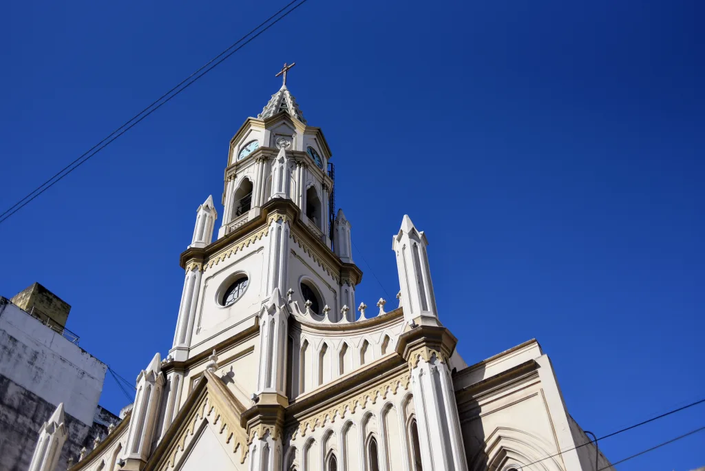 Reloj en la Iglesia Santa Rosa de Lima