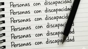 De "discapacitados" a "personas con discapacidad": la lucha por el lenguaje justo