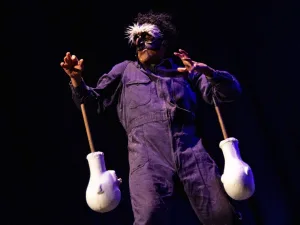 Cristian Gato Molina protagoniza "Semillas", en Empleados de Comercio