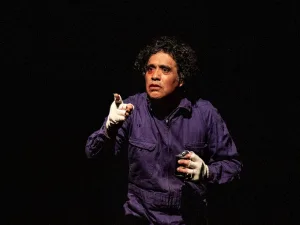 Cristian Gato Molina protagoniza "Semillas", en Empleados de Comercio