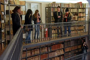 La Biblioteca Argentina recibe la donación de la biblioteca de Nicolás Rosa