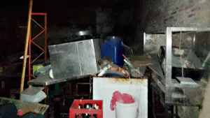 Agentes municipales desbarataron una fiesta clandestina con 150 personas y pésimas condiciones de seguridad