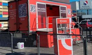 Taxistas estallan contra el stand de DiDi instalado en un hipermercado