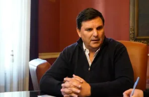 Evolución favorable para el intendente de Roldán: dejó terapia intensiva tras ser operado del corazón