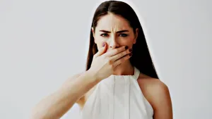 Adiós a la halitosis: qué es y cómo frenarla con un truco casero