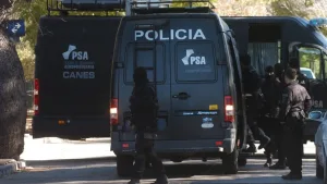 Cinco prefectos bajo la lupa por connivencia con una banda especialista en delivery narco del Cordón Industrial 