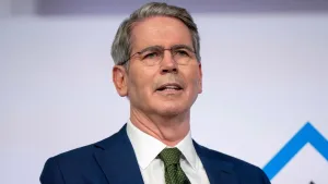 Nuevo aval del secretario del Tesoro de EE.UU: cruzó a senadora que cuestionó el apoyo a Argentina