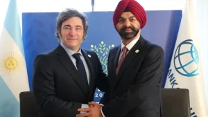 El Banco Mundial anticipará desembolsos por 4.000 millones de dólares para Argentina