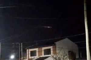 Una bola de fuego sorprendió el cielo antes del amanecer en Rosario y la región