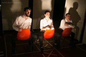 “3, 2, 1…¡El azar corta!”: una obra escénica multidisciplinaria, inspirada en la obra de Julio Cortázar