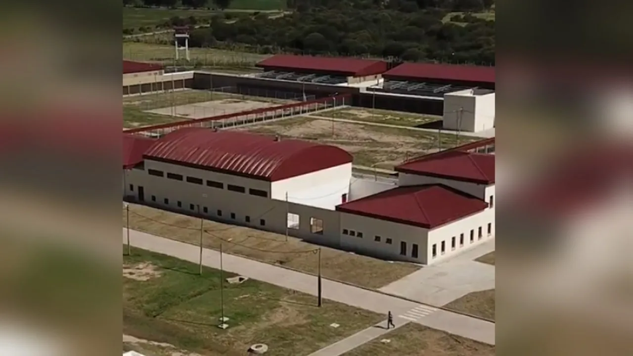 MPA Santa Fe, allanamientos, narcotráfico, microtráfico, cárcel de Coronda, cárcel de Las Flores, fiscales, Santa Fe, delitos complejos, servicio penitenciario, María Laura Urquiza, Ezequiel Hernández, Diego Vigo