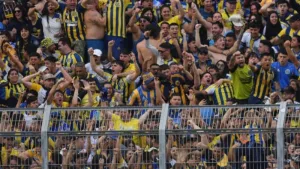 Central sancionado por banderas contra Newell's.