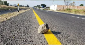 Condenaron a dos hombres por colocar piedras en la autopista a Santa Fe para robar
