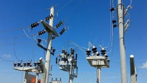 Advierten alta probabilidad de cortes de luz en el verano y apuntan a estrategias para reducir la demanda