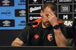 "Yo no tiro la toalla", Fabbiani no se baja, pero su mujer fue dura en redes al postear "hermosa cama"