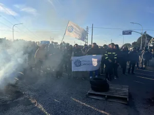 Freno en la acería: la UOM denuncia 220 despidos en empresas contratistas de Ternium