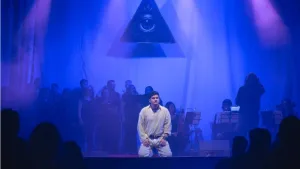 Con casi 40 artistas en escena, este viernes se podrá ver la ópera rock "Karak"