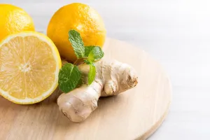 Mezclar jengibre con limón: para qué es bueno y por qué recomiendan la infusión natural