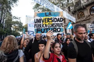 Marcha Federal Universitaria en defensa de la Ley de Financiamiento Universitario