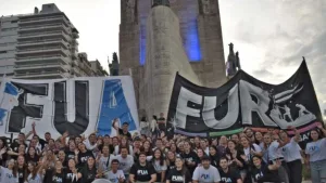 Tras el veto de Milei, la FUR convoca a la Marcha Federal Universitaria y la Izquierda concentra en la Plaza San Martín