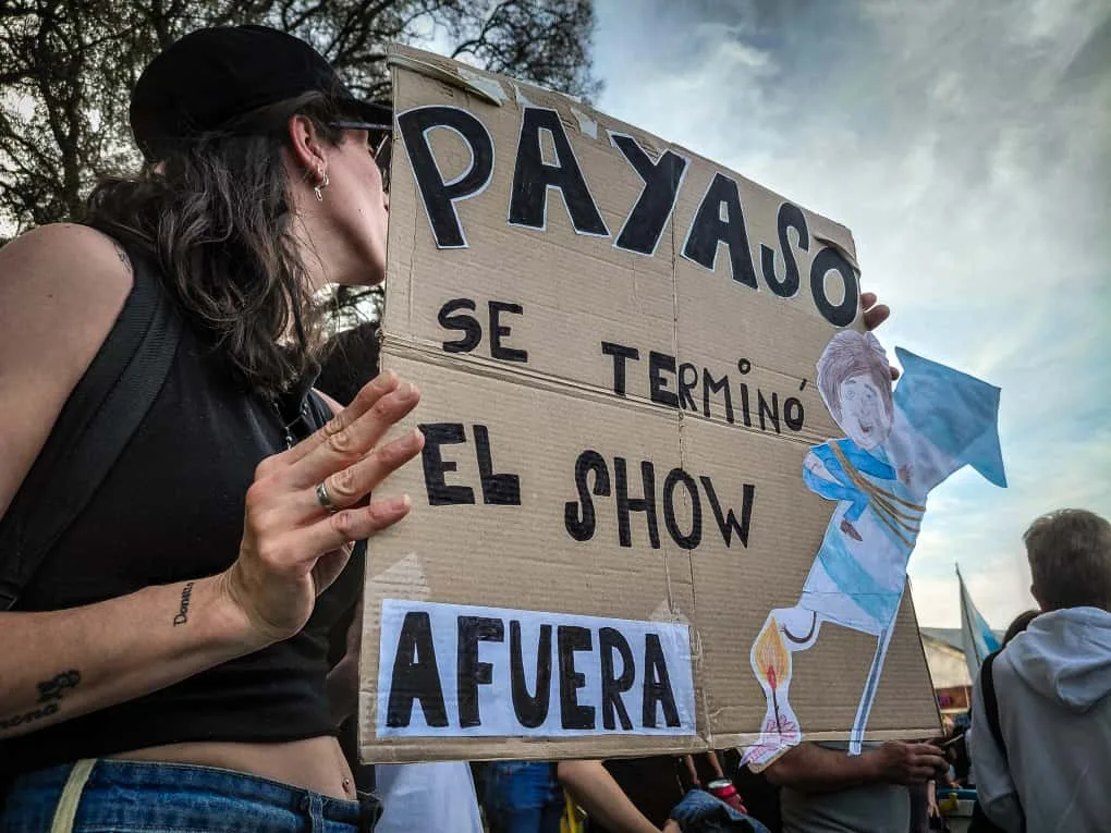 Rosario tuvo una masiva marcha en defensa de la universidad pública y por la ciencia nacional